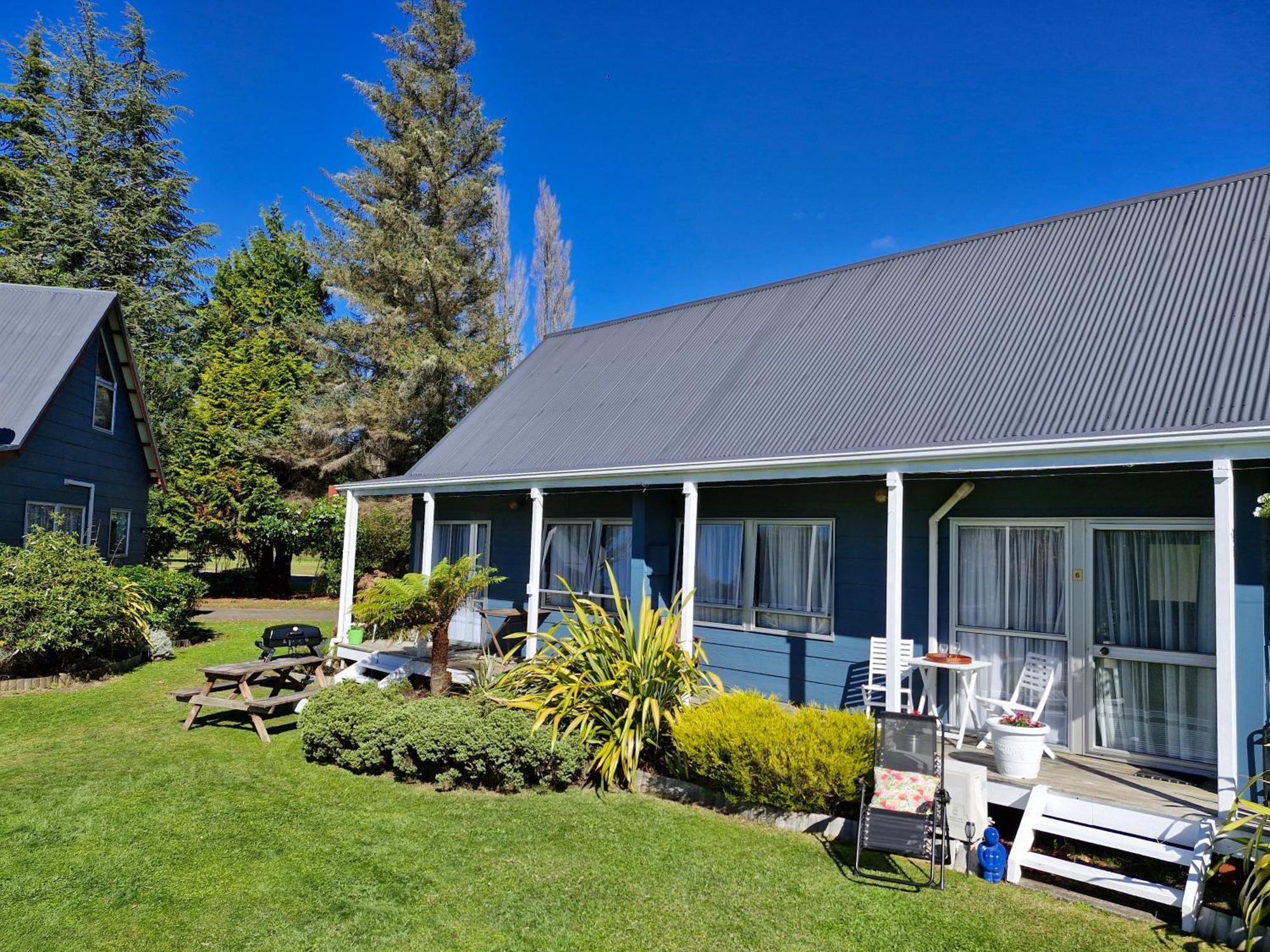 Tokaanu Lodge Motel Терейнджи Экстерьер фото